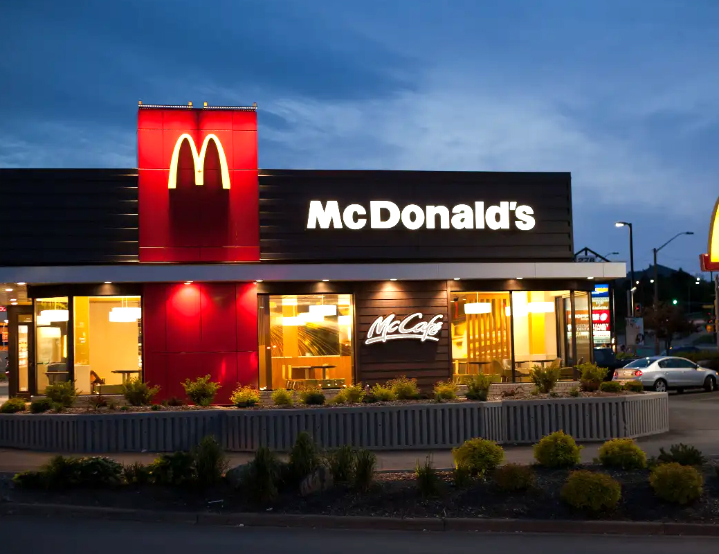 Vai de capul nostru! Au descoperit bacterii periculoase în gheața folosită la un restaurant McDonald’s