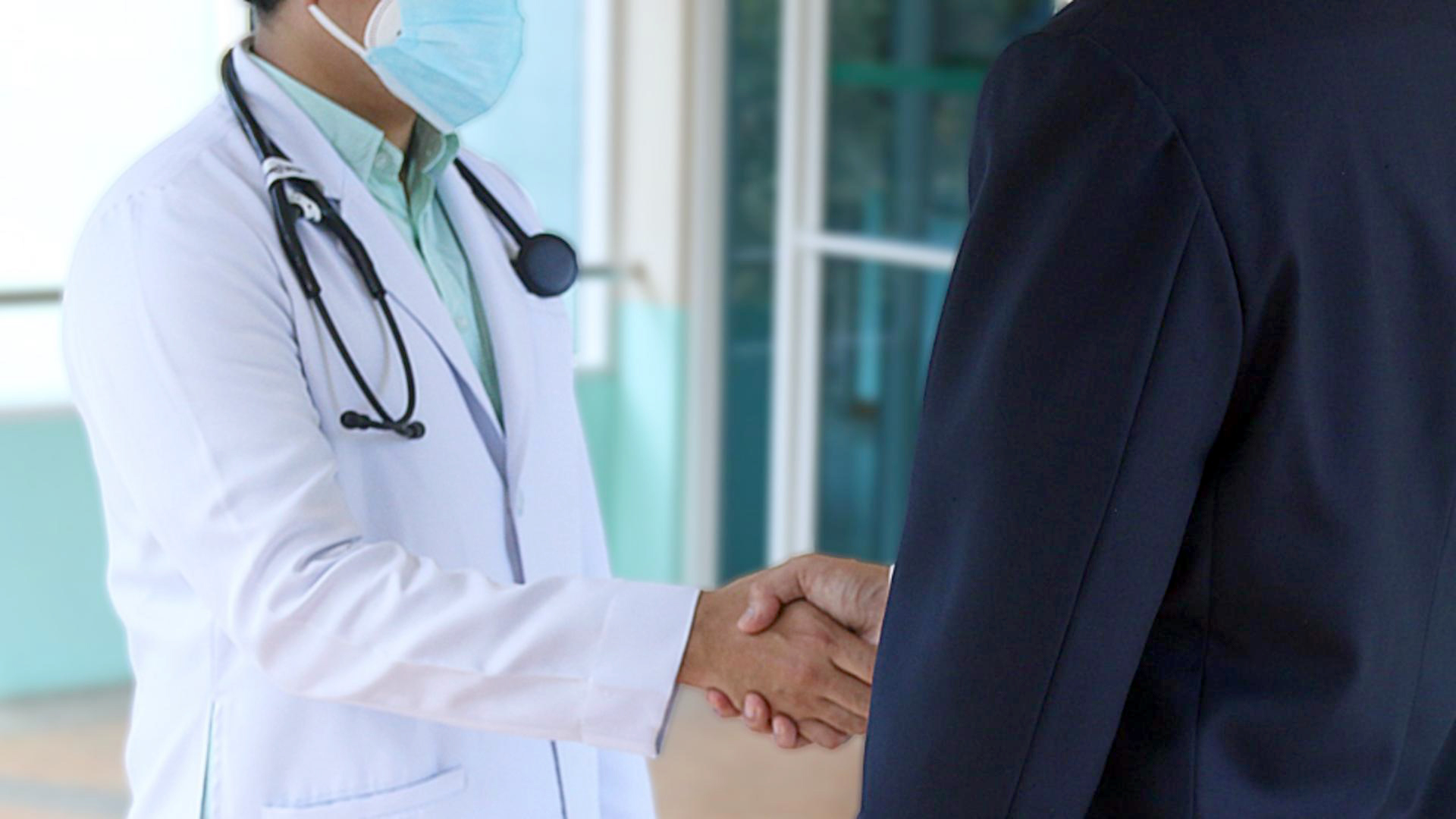 Medic din Vulcan, cercetat pentru fals intelectual într-un dosar de pensionări