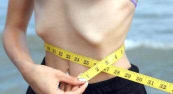 O nouă PROVOCARE periculoasă pe TikTok: promovează anorexia